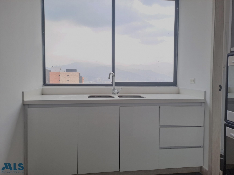 DUPLEX en BENEDICTINOS ENVIGADO(MLS#248115)