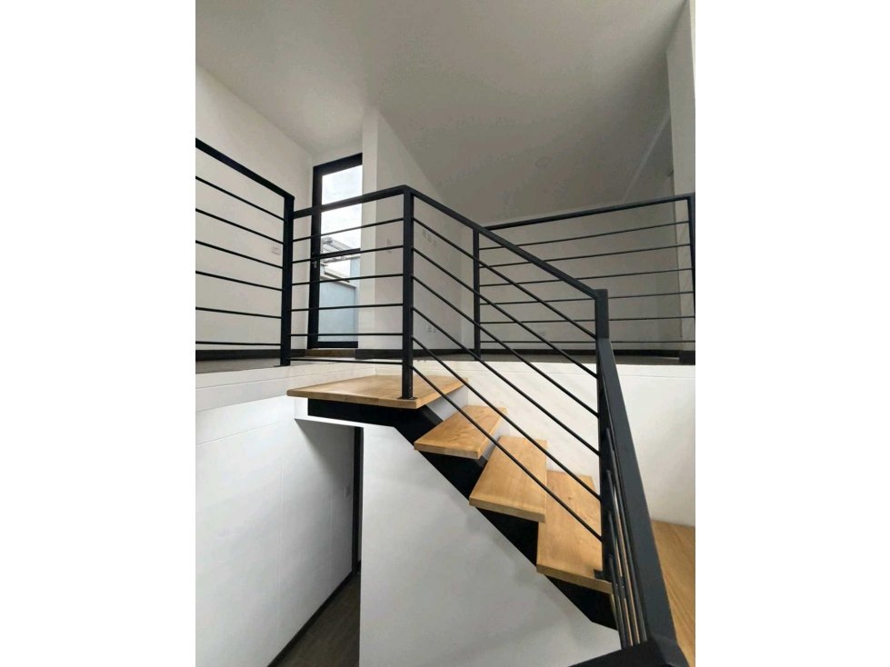 DUPLEX EN VENTA EN EL RETIRO — foto 3