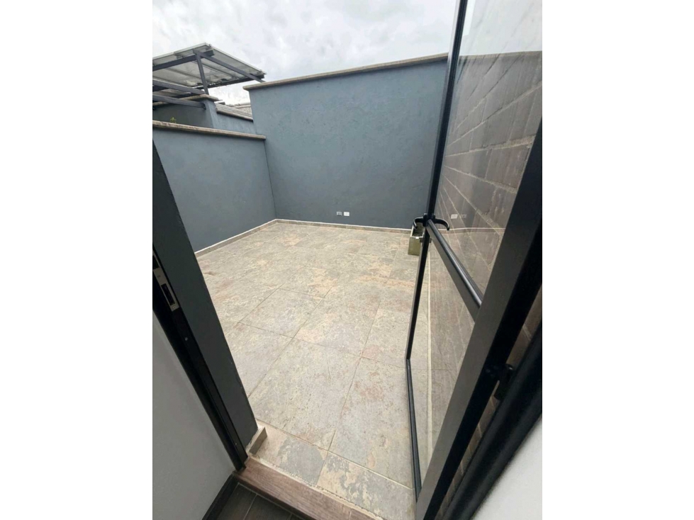 DUPLEX EN VENTA EN EL RETIRO — foto 4