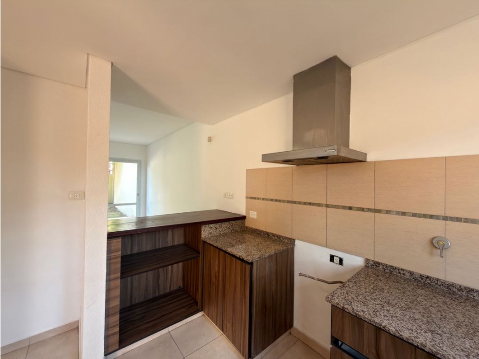 Duplex Ph en venta 81m2 - 2 dormitorios y jardin en el barrio Zapiola - 4