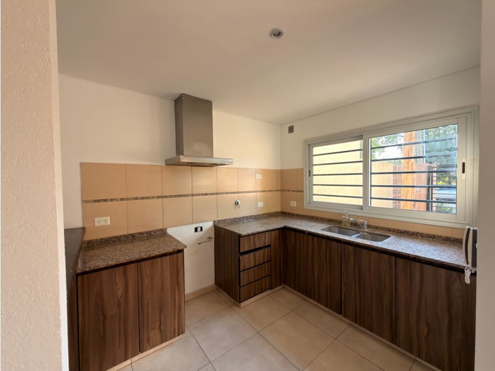 Duplex Ph en venta 81m2 - 2 dormitorios y jardin en el barrio Zapiola - 5