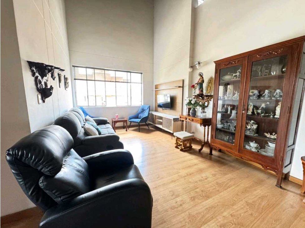 DUPLEX VENTA / LAURELES SEGUNDO PARQUE #19 — foto 4