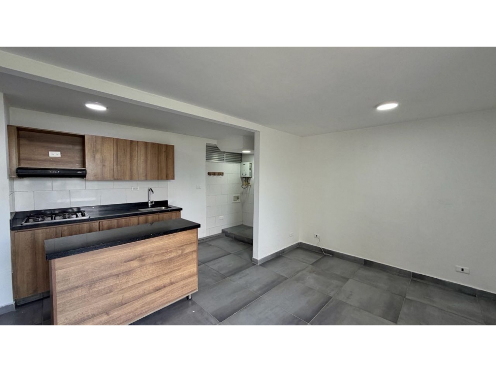 ECONÓMICO APARTAMENTO EN VENTA CERCA ESTACION NIQUIA EN GUASIMALITO