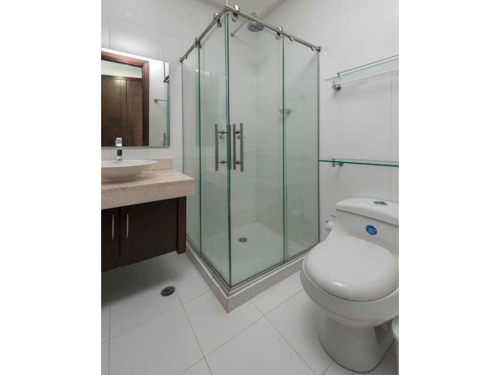 Edificio bahia concha apartamento en venta con vista a la bahía — foto 5