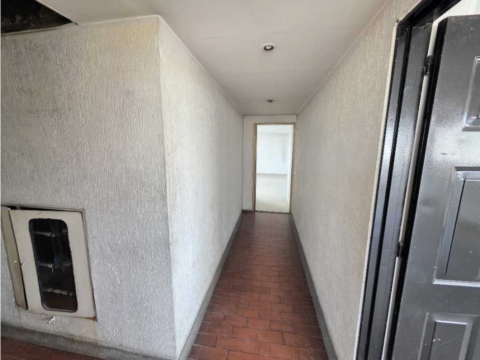 EDIFICIO COMERCIAL EN VENTA BOGOTÁ BARRIO SALAZAR GÓMEZ- PUENTE ARANDA - 5