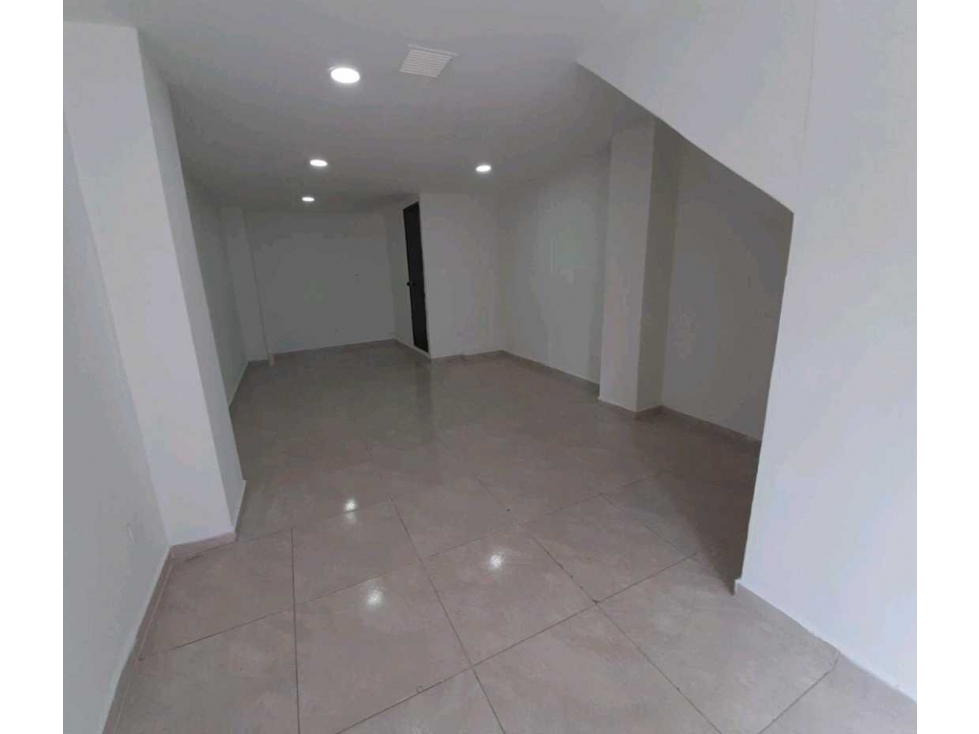 EN OFERTA-EDIFICIO con 3 locales y 5 apartamentos en el norte de Cali — foto 5