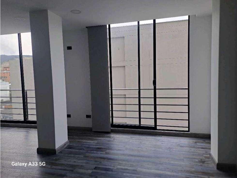 Edificio en venta, 8 apartaestudis ,2 locales,2 aptos en unicentro - 1