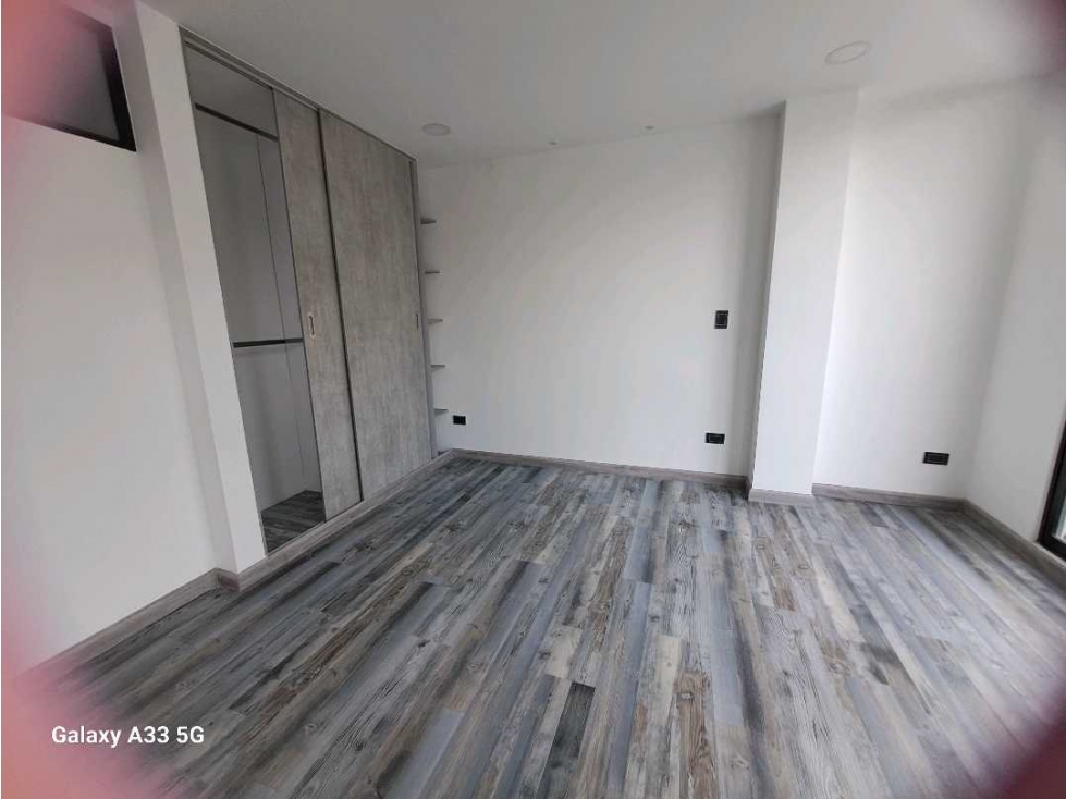 Edificio en venta, 8 apartaestudis ,2 locales,2 aptos en unicentro - 6