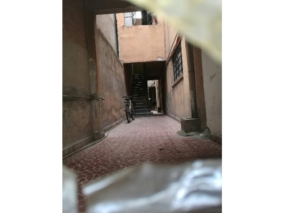 Edificio con Departamentos y Local Comercial en Santo Tomás, CDMX — foto 3
