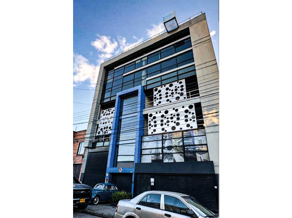 Edificio Corporativo en Venta y Arriendo