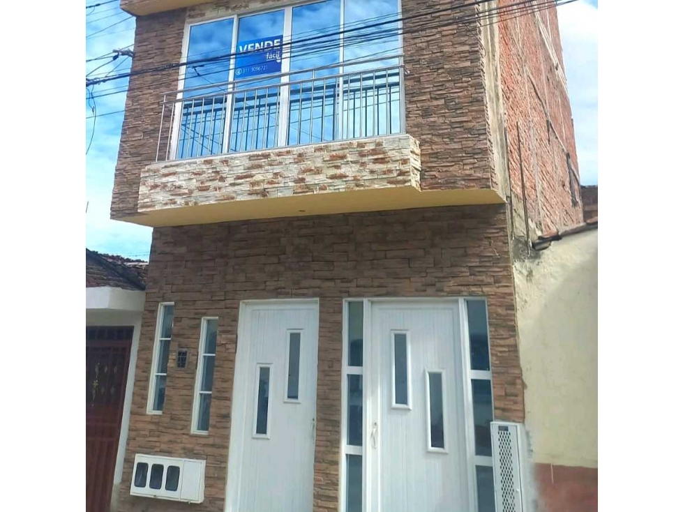 Edificio con 3 Apartamentos alquilados en Buga - 2