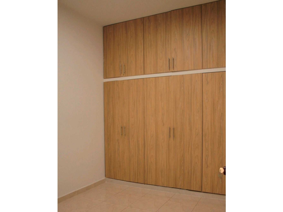 Edificio con 3 Apartamentos alquilados en Buga - 5