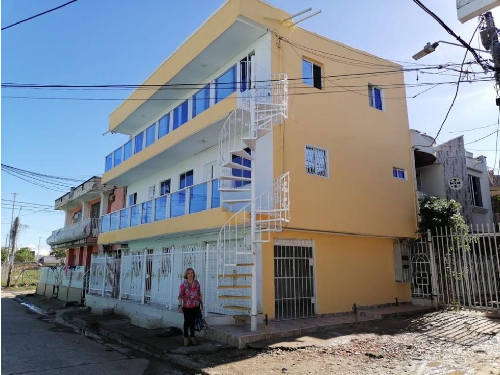 EDIFICIO ESQUINERO DE OPORTUNIDAD EN VENTA EN LAS PALMERAS CARTAGENA.! — foto 2