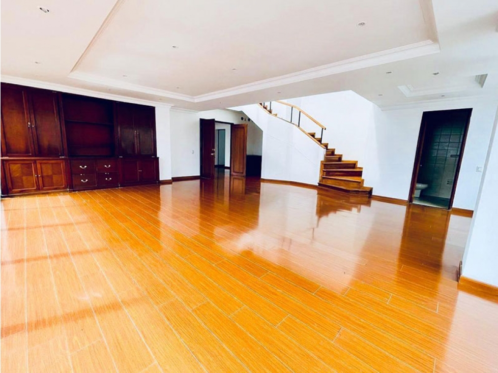 SE VENDE EDIFICIO EN CHICO BOGOTA — foto 4