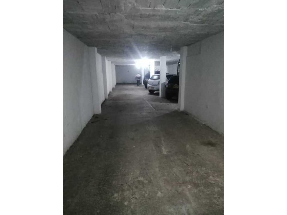 Edificio en colseguros — foto 3