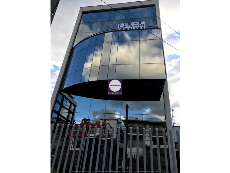 EDIFICIO EN VENTA EN QUITO PARA OFICINAS