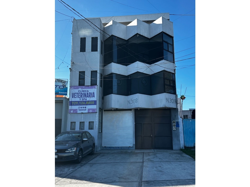 EDIFICIO EN VENTA O RENTA EN AV. LAS TORRES TOLUCA - 1