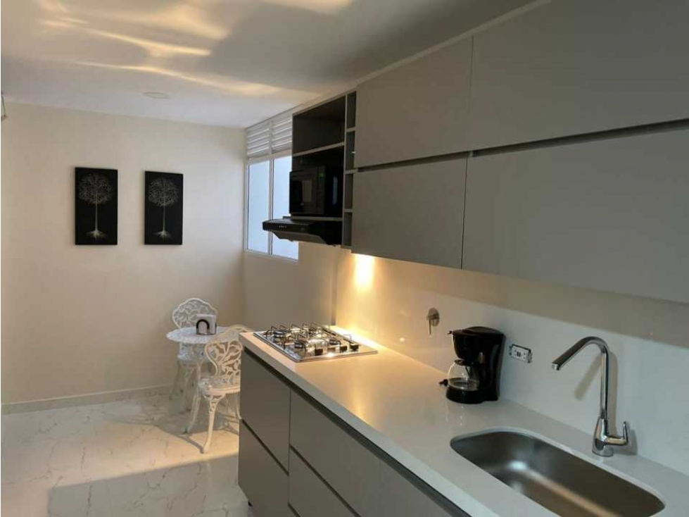 VENTA APARTAHOTEL AMOBLADO EN MEDELLIN LA AMERICA - 1