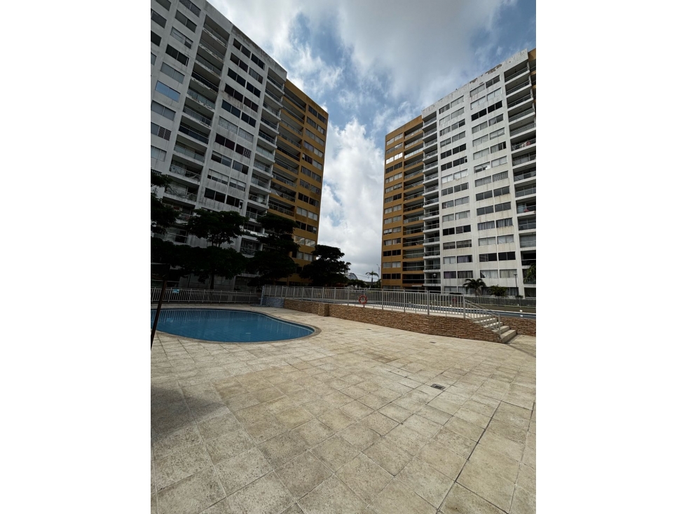 EDIFICIO OPORTO VENDO APTO 72M2