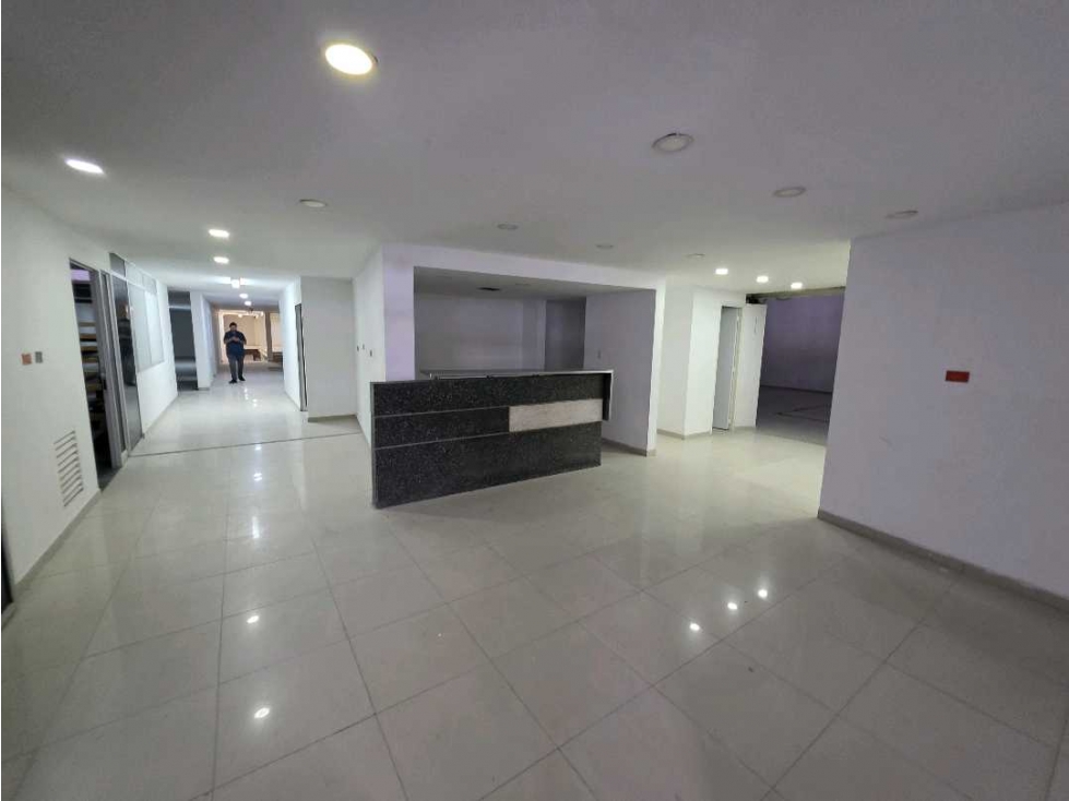 EDIFICIO para LOCAL oficinas y bodega frente CC PASARELA NORTE DE CALI — foto 2