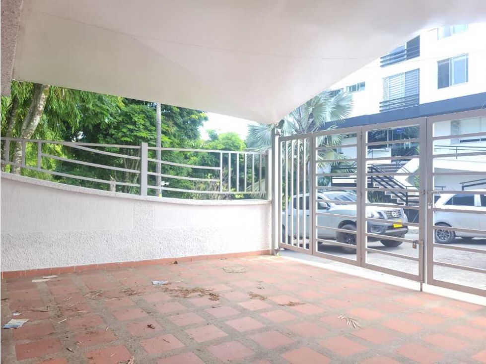 Edificio para negocio en el barrio Maraya - 3