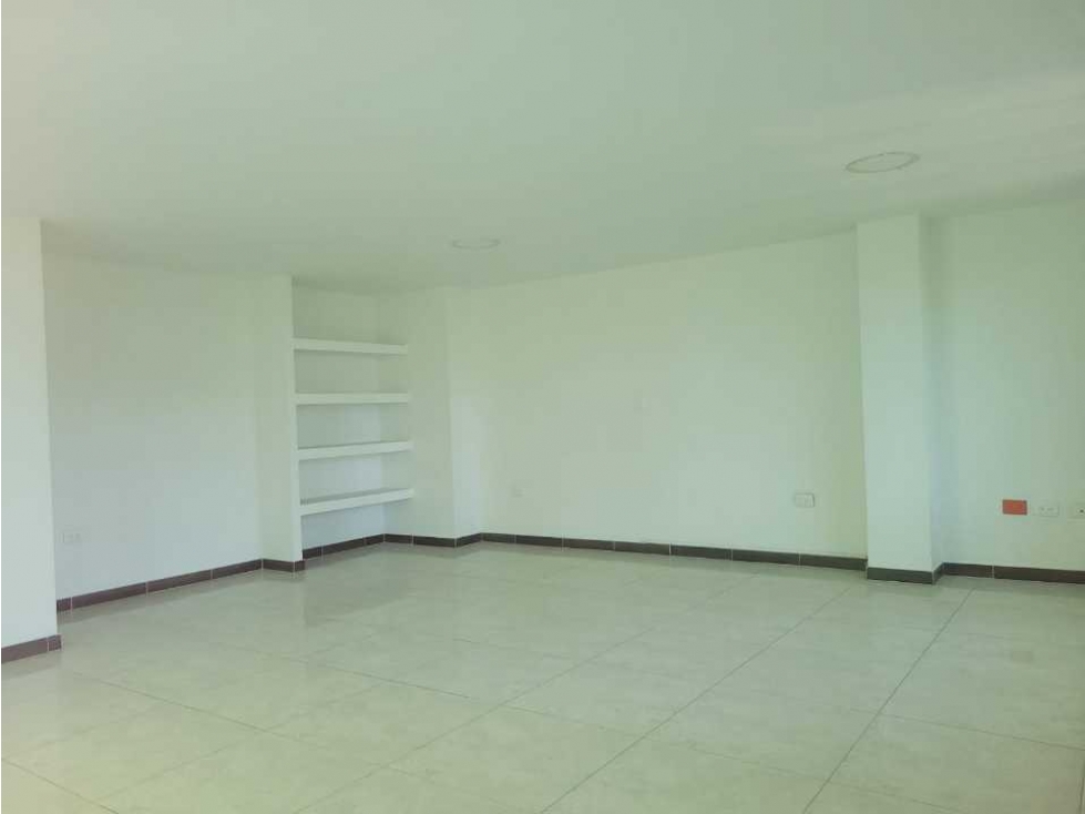 Edificio para negocio en el barrio Maraya - 5