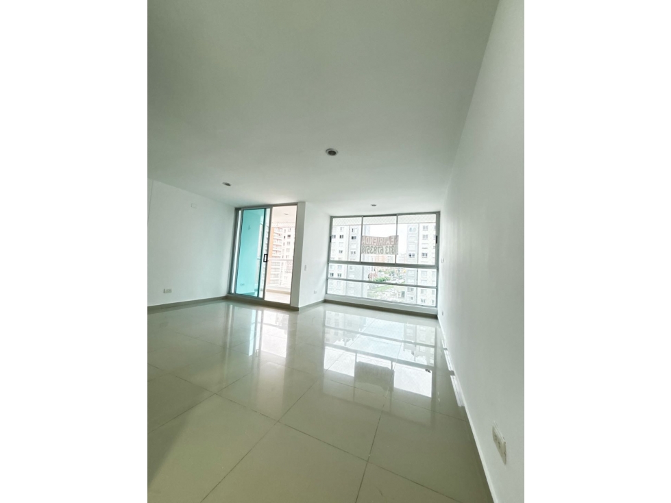 EDIFICIO TOLEDO ARRIENDO
