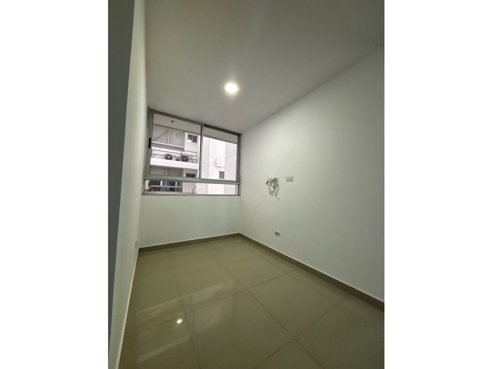 EDIFICIO TOLEDO ARRIENDO — foto 3