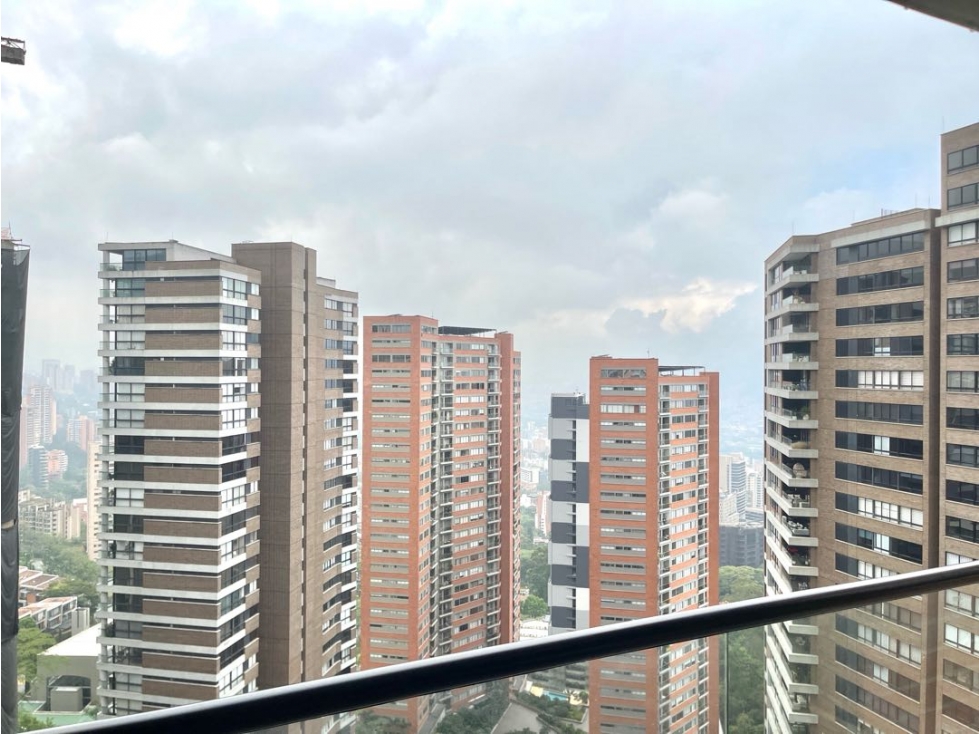 El apartamento ideal en el Poblado. Sector Palmas. — foto 6