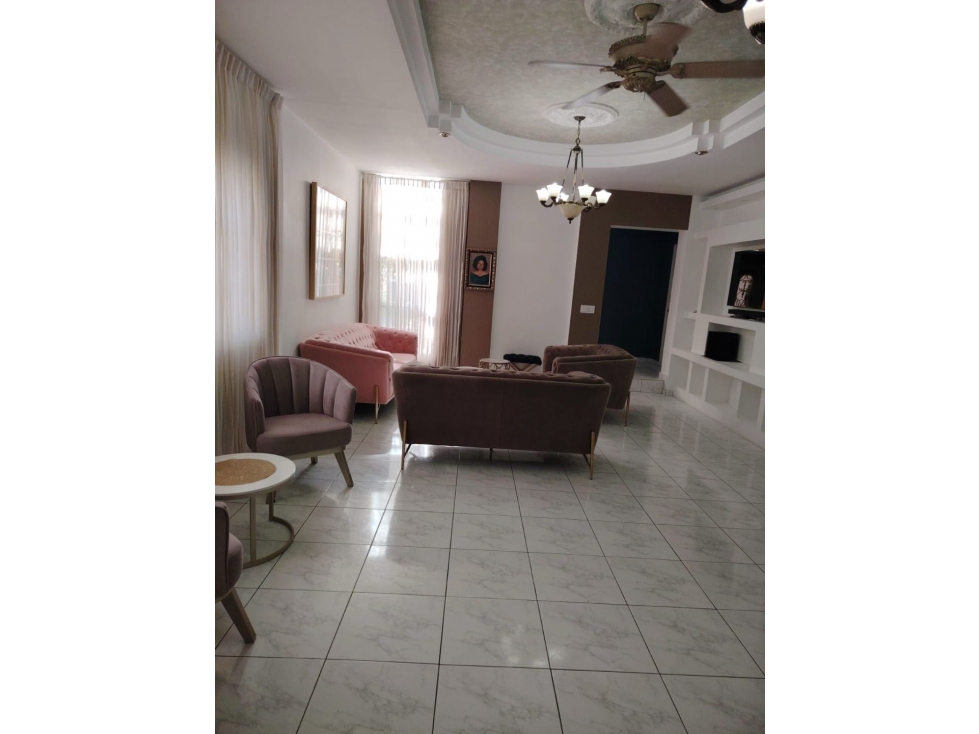 EL BOSQUE/ RESIDENCIAL EL DORAL \VENTA DE CASA — foto 3