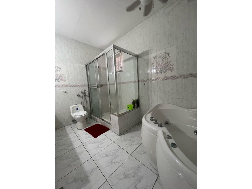 EL BOSQUE/ RESIDENCIAL EL DORAL \VENTA DE CASA — foto 5