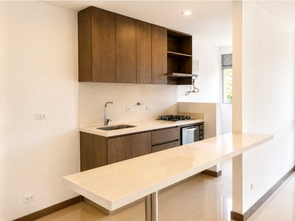 Apartamento de tres habitaciones en Envigado, sector Chingüí.
