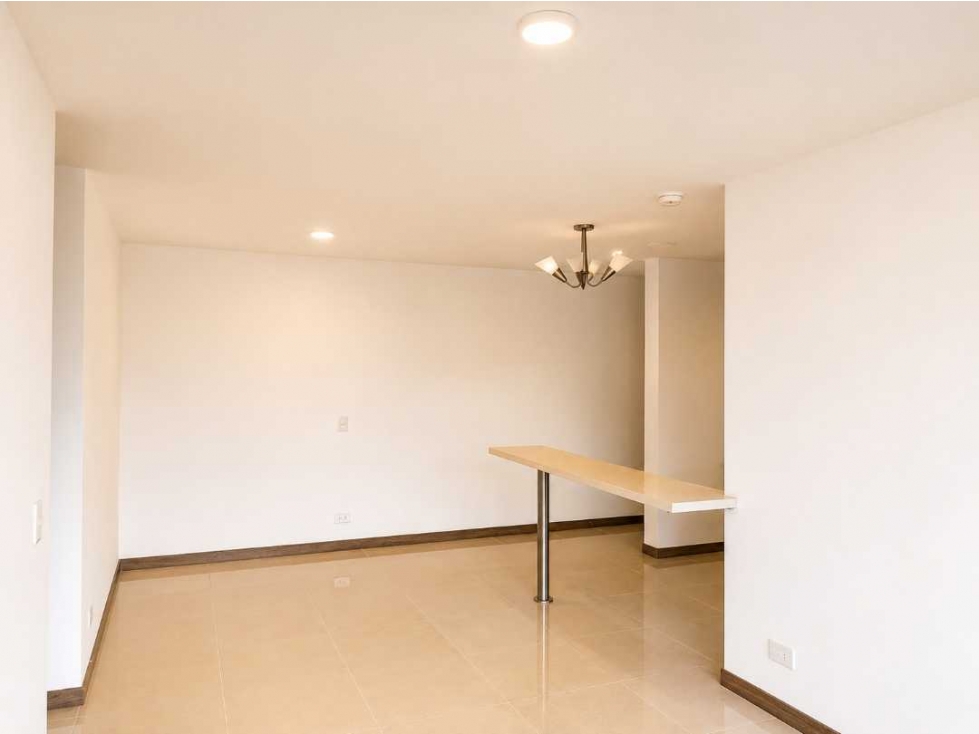 Apartamento de tres habitaciones en Envigado, sector Chingüí. — foto 6