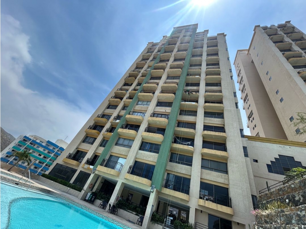 Se vende apartamento duplex en Rodadero Sur, Santa Marta