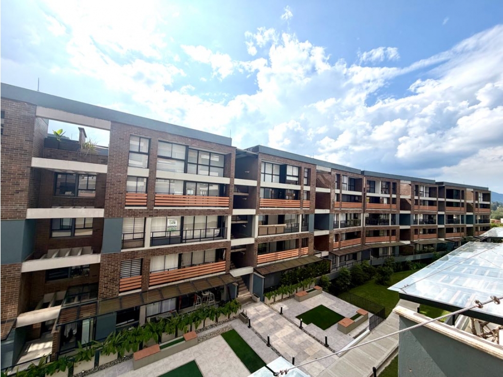 El Retiro 65m² , 2H/2B en unidad completa | ¡Nuevo!