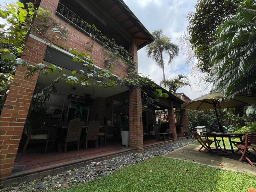 El TOP de la casa: SÚPER TERRAZA CON BBQ Y MANGA! Envgdo Benedictinos — foto 3