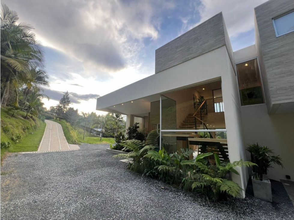 Elegante casa campestre en Rionegro vereda La Mosquita — foto 2