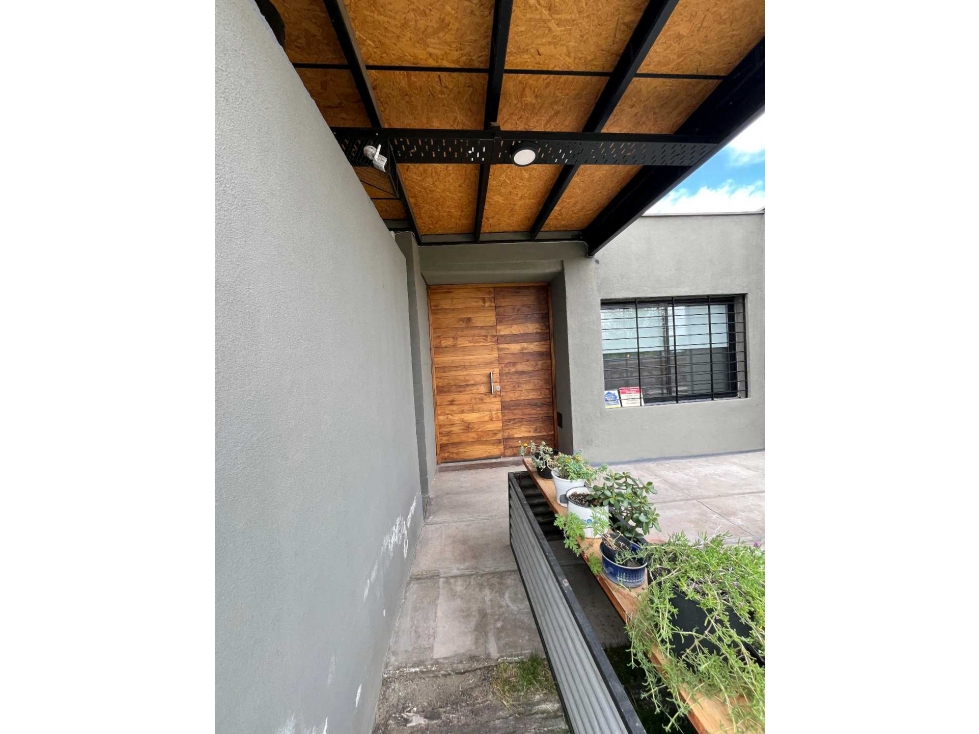 Elegante hogar de lujo con vista a la montaña y amplios espacios - 3