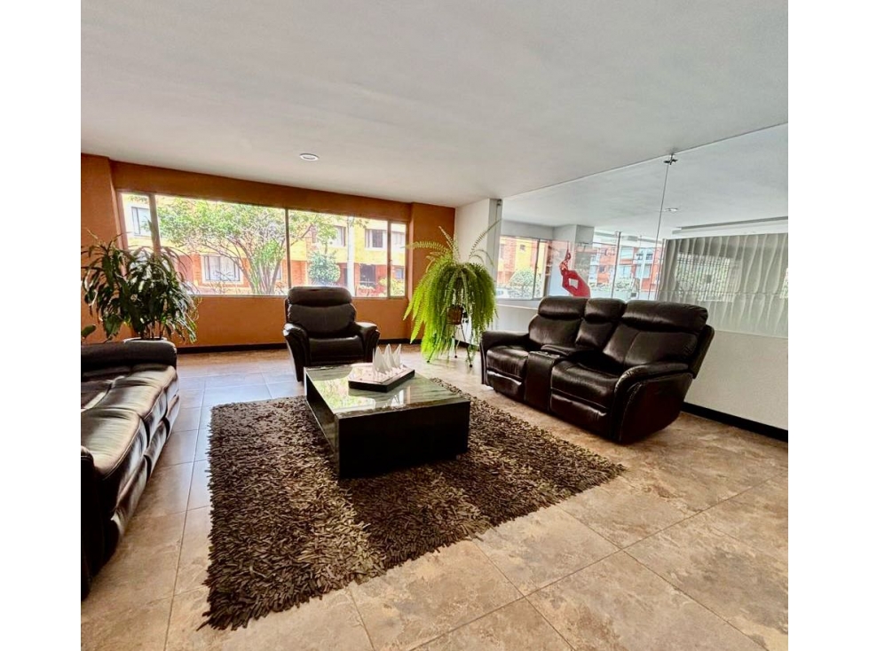 ELEGANTE Y AMPLIO APARTAMENTO DUPLEX EN CHICO ~NAVARRA .BOGOTA — foto 4