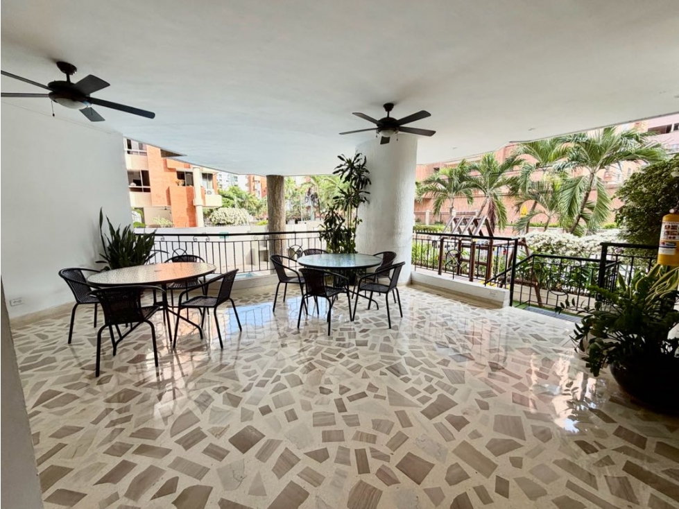 ELEGANTE Y TOTALMENTE REMODELADO APARTAMENTO EN VENTA DE 192 METROS — foto 3