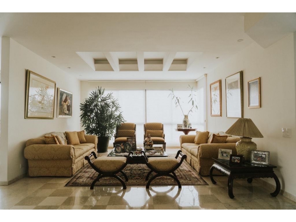 ELEGANTE Y AMPLIO APARTAMENTO EN VENTA EN BARRANQUILLA