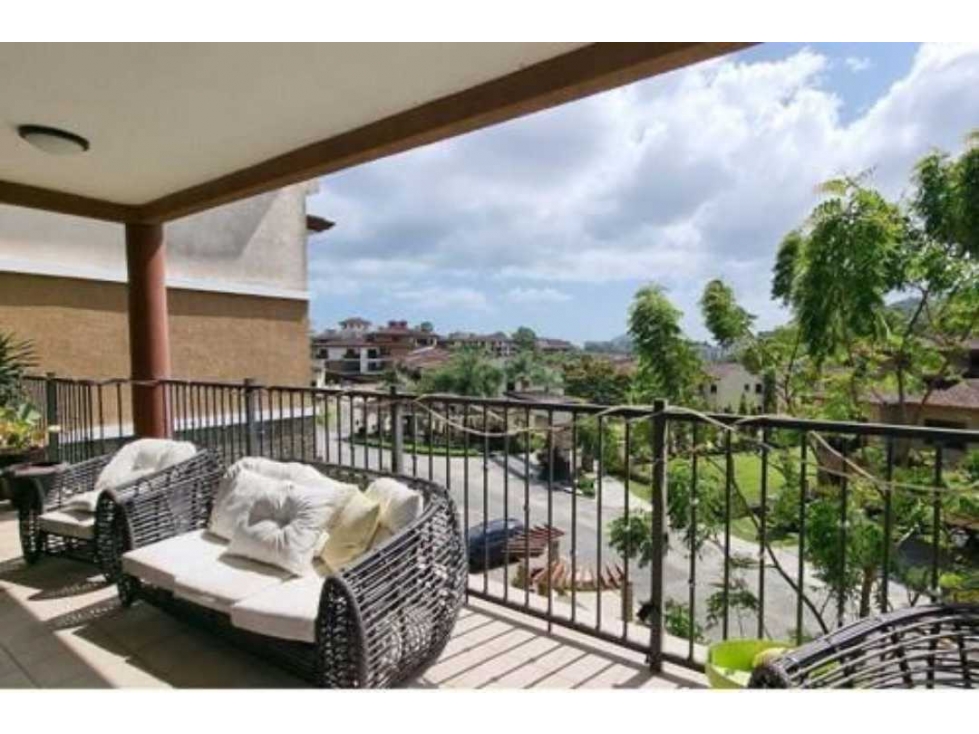 EMBASSY CLUB. VENTA APARTAMENTO con Hermosa Vista