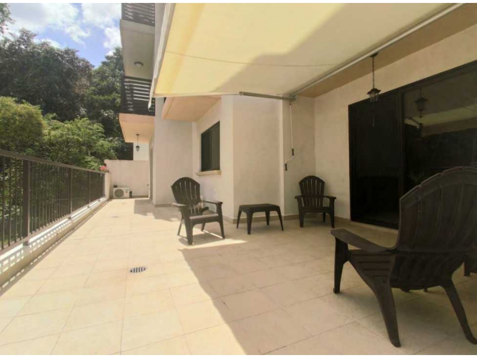 APARTAMENTO AMOBLADO PH EMBASSY VILLAGE CLAYTON CON DOBLE BALCÓN