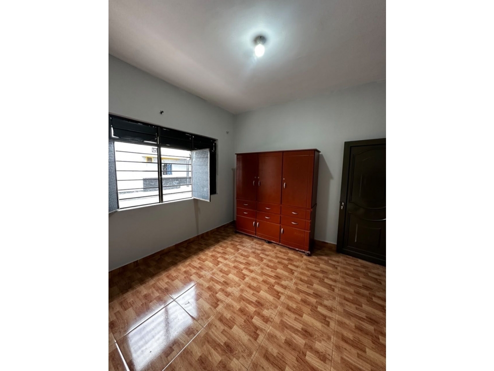 EN ALQUILER APARTAMENTO PRIMER PISO BARRIO BIZERTA — foto 3