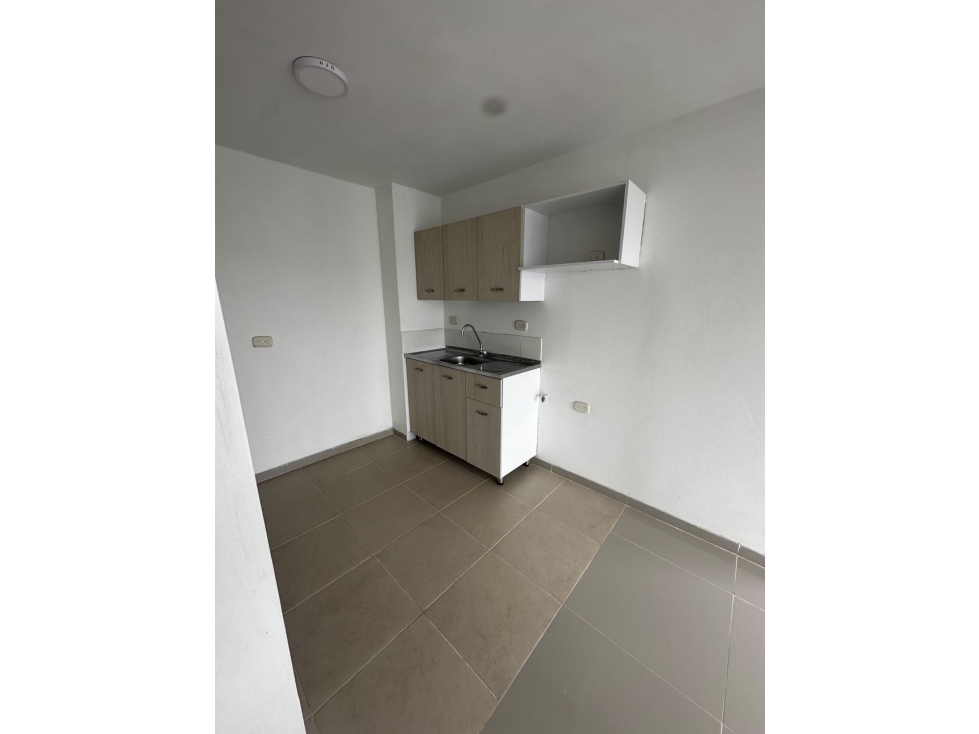 EN ALQUILER APARTAMENTO QUINTO PISO CONJUNTO NAPOLI PALMIRA VALLE — foto 4