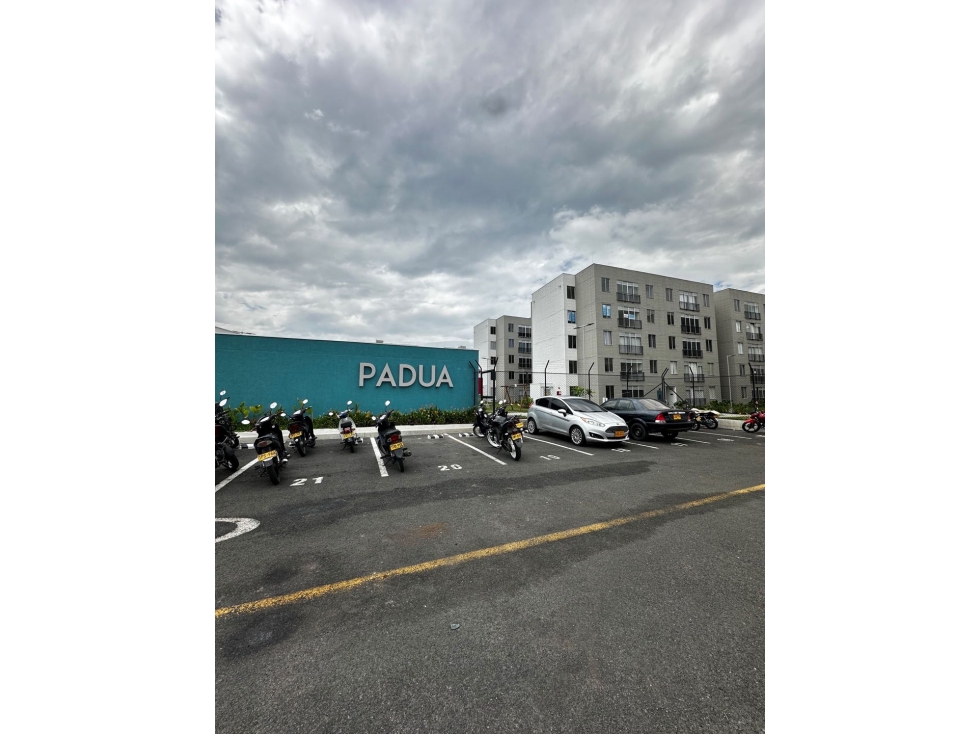 EN ALQUILER APARTAMENTO SEGUNDO PISO PADUA DE LA ITALIA PALMIRA VALLE