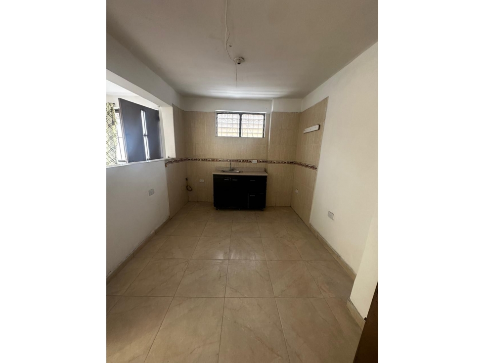 EN ALQUILER CASA CON LOCAL COMERCIAL BARRIO COLOMBINA PALMIRA VALLE - 4