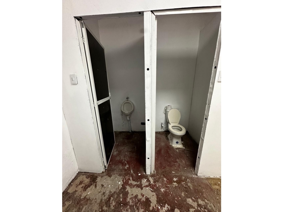 EN ALQUILER LOCAL COMERCIAL PRIMER PISO EN EL CENTRO PALMIRA VALLE - 3