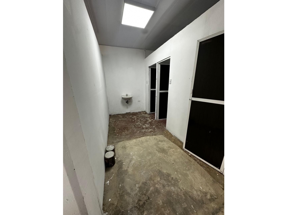 EN ALQUILER LOCAL COMERCIAL PRIMER PISO EN EL CENTRO PALMIRA VALLE - 5