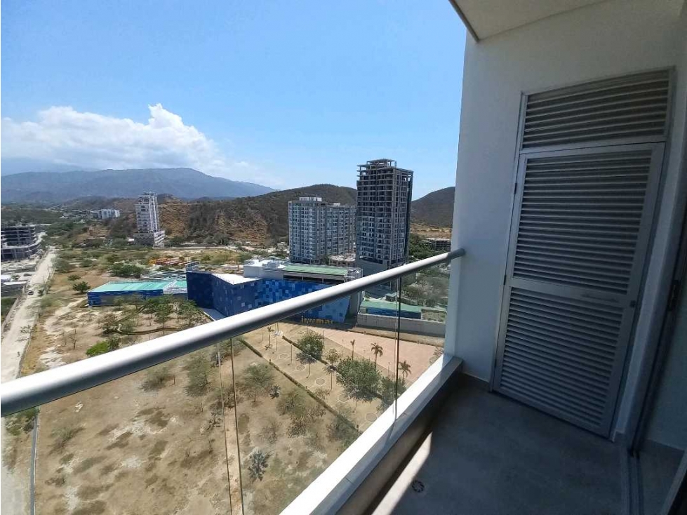 En arriendo apartamento en Playa Salguero — foto 3